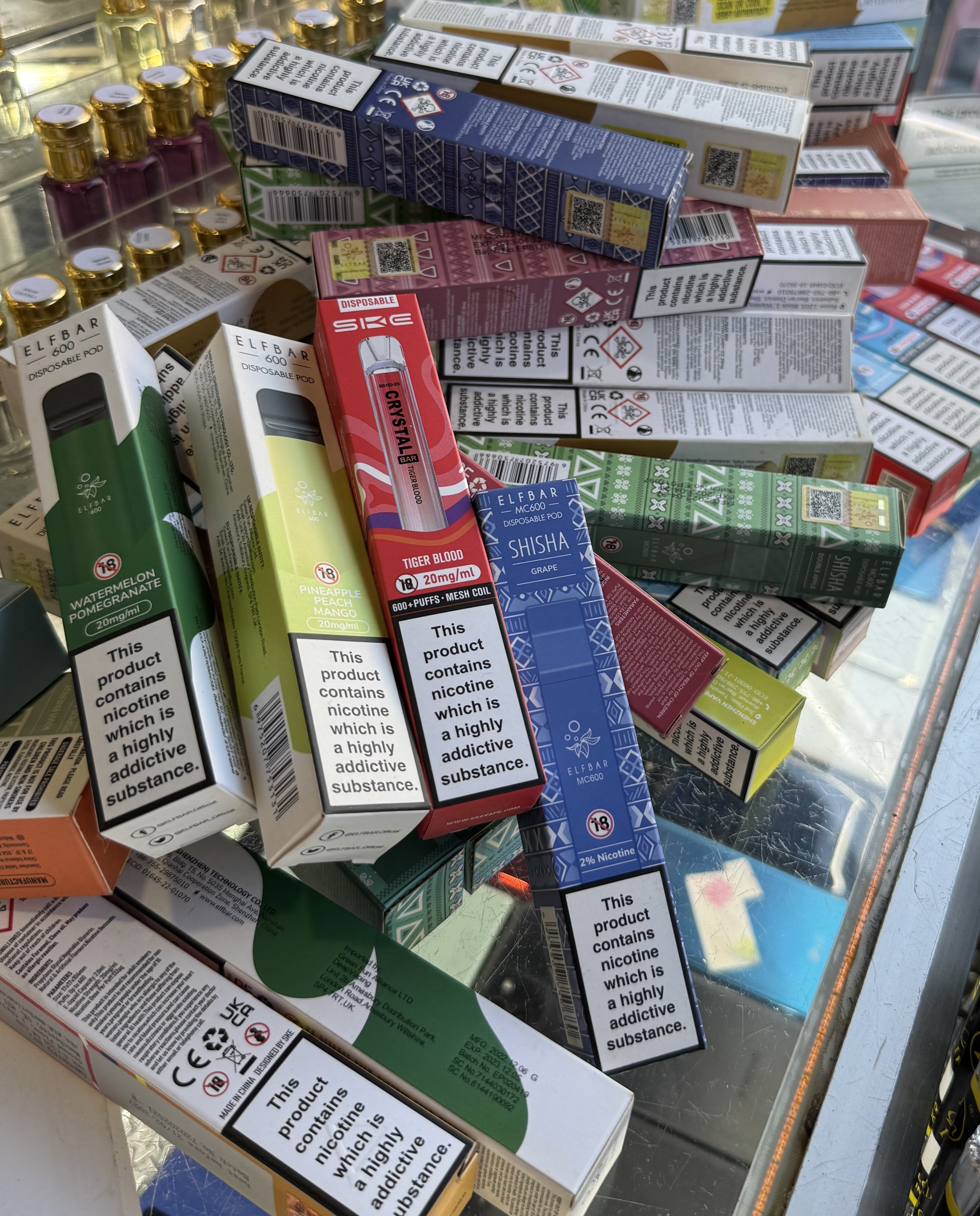 seized single use vapes